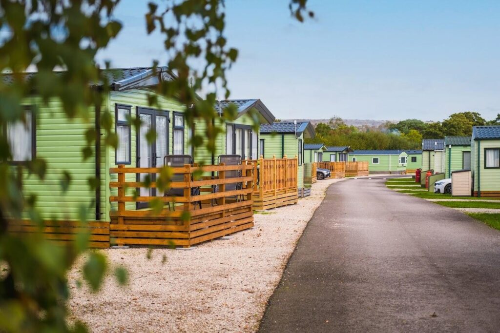 Features Of The Best Static Caravan Parks For Walking Holidays: