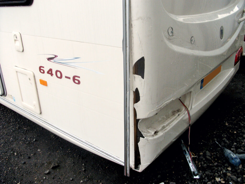 Causes of Cracks in Caravan Panels