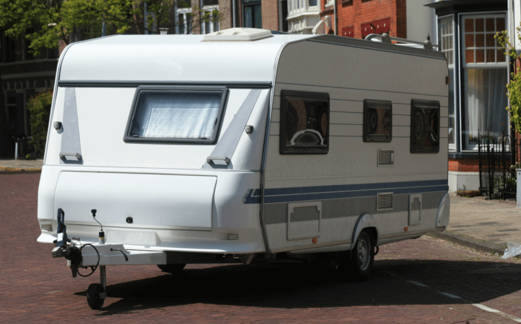 What Do You Do When Your Caravan Is Jack Knifing Or Snaking
