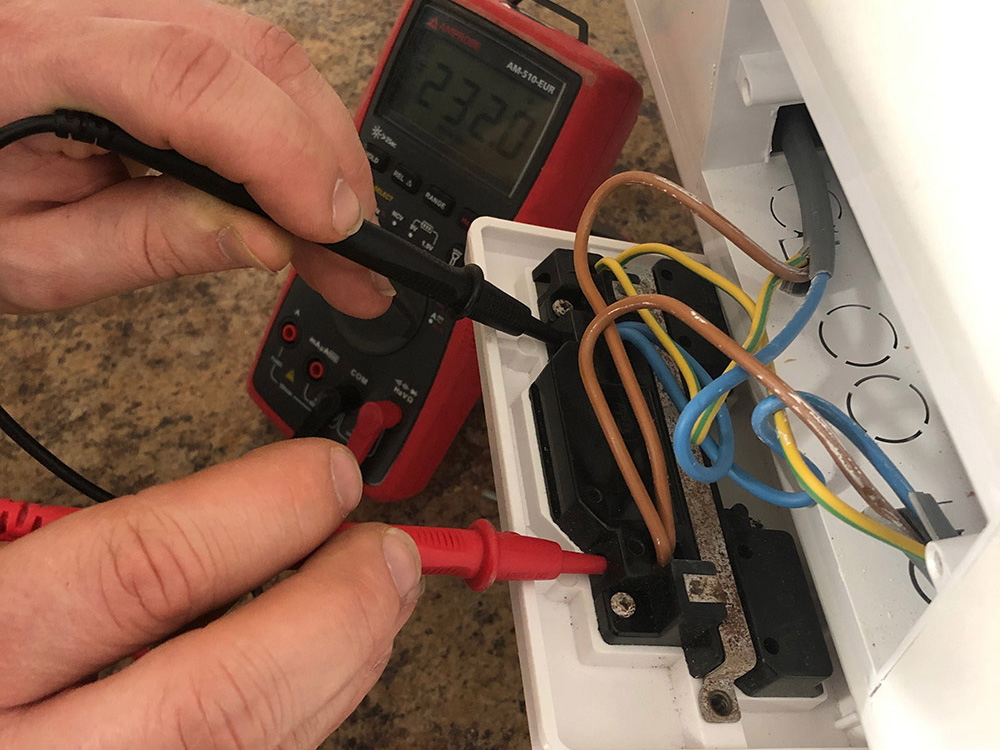 How to Identify the Cause of Tripping Electrics