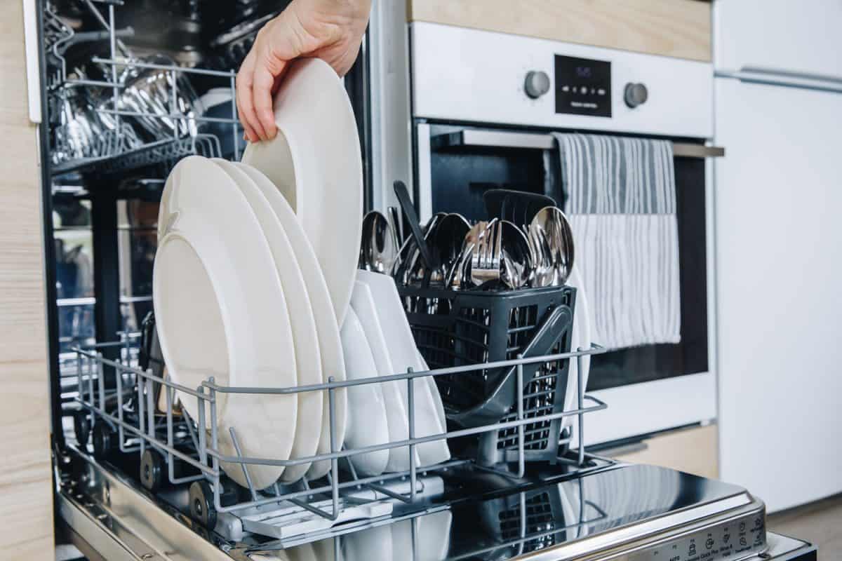 Read more about the article Can You Put A Dishwasher In A Caravan?