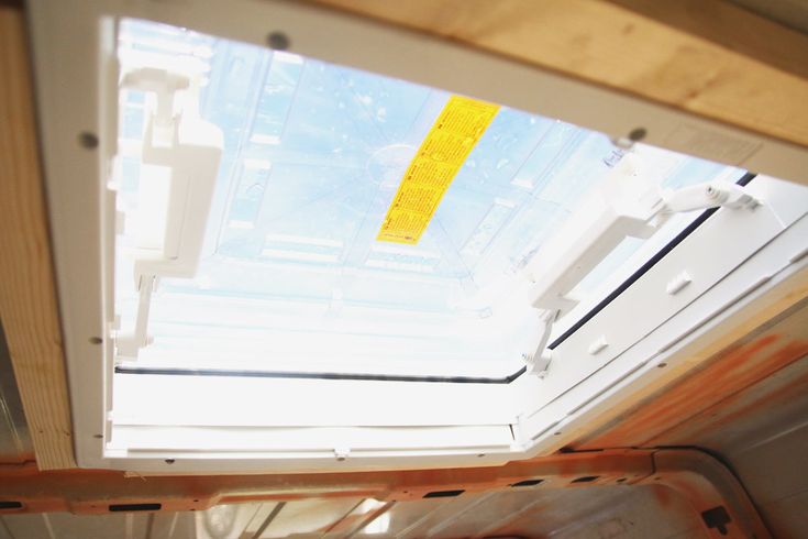 You are currently viewing How To Replace A Caravan Skylight