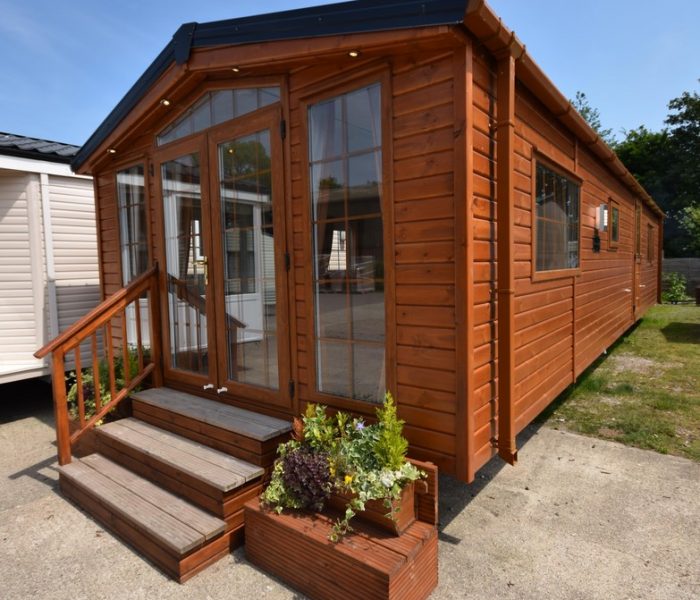Read more about the article How To Clad A Static Caravan
