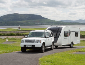 Read more about the article How To Manoeuvre A Caravan