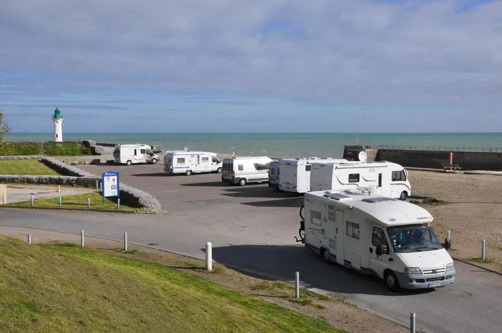 Read more about the article Can Caravans Use Aires in France?