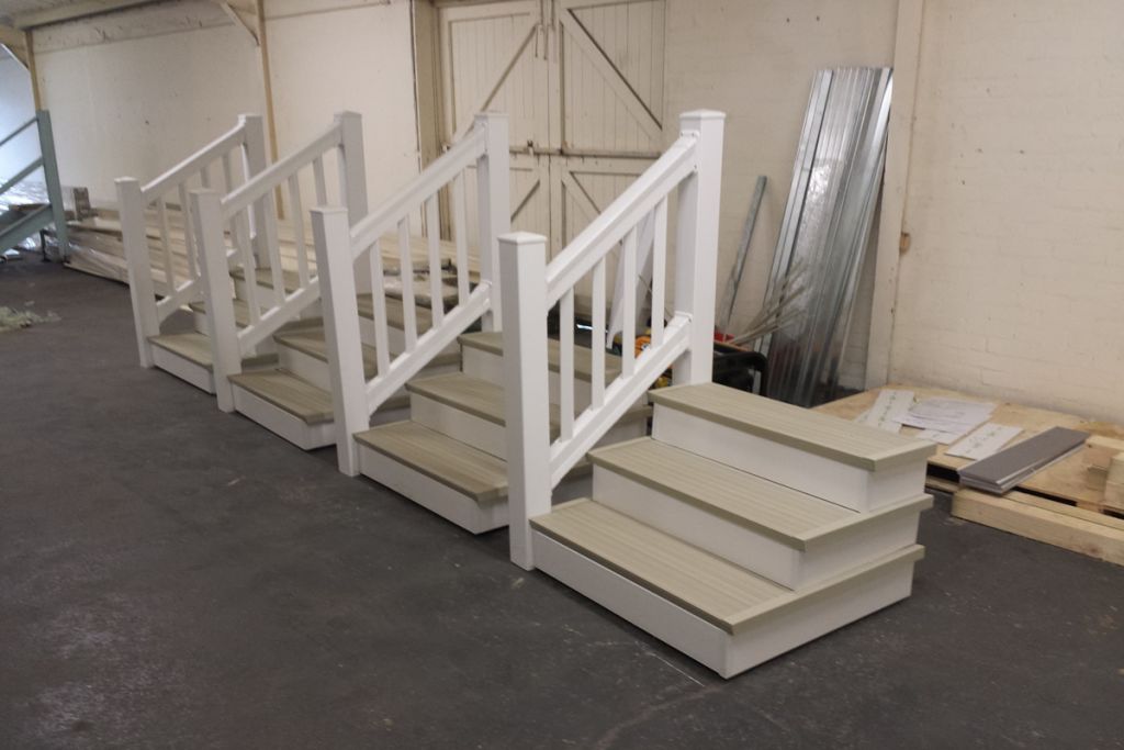 You are currently viewing How To Make Static Caravan Steps