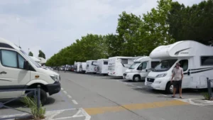 Read more about the article How to find free motorhome parking in Belgium